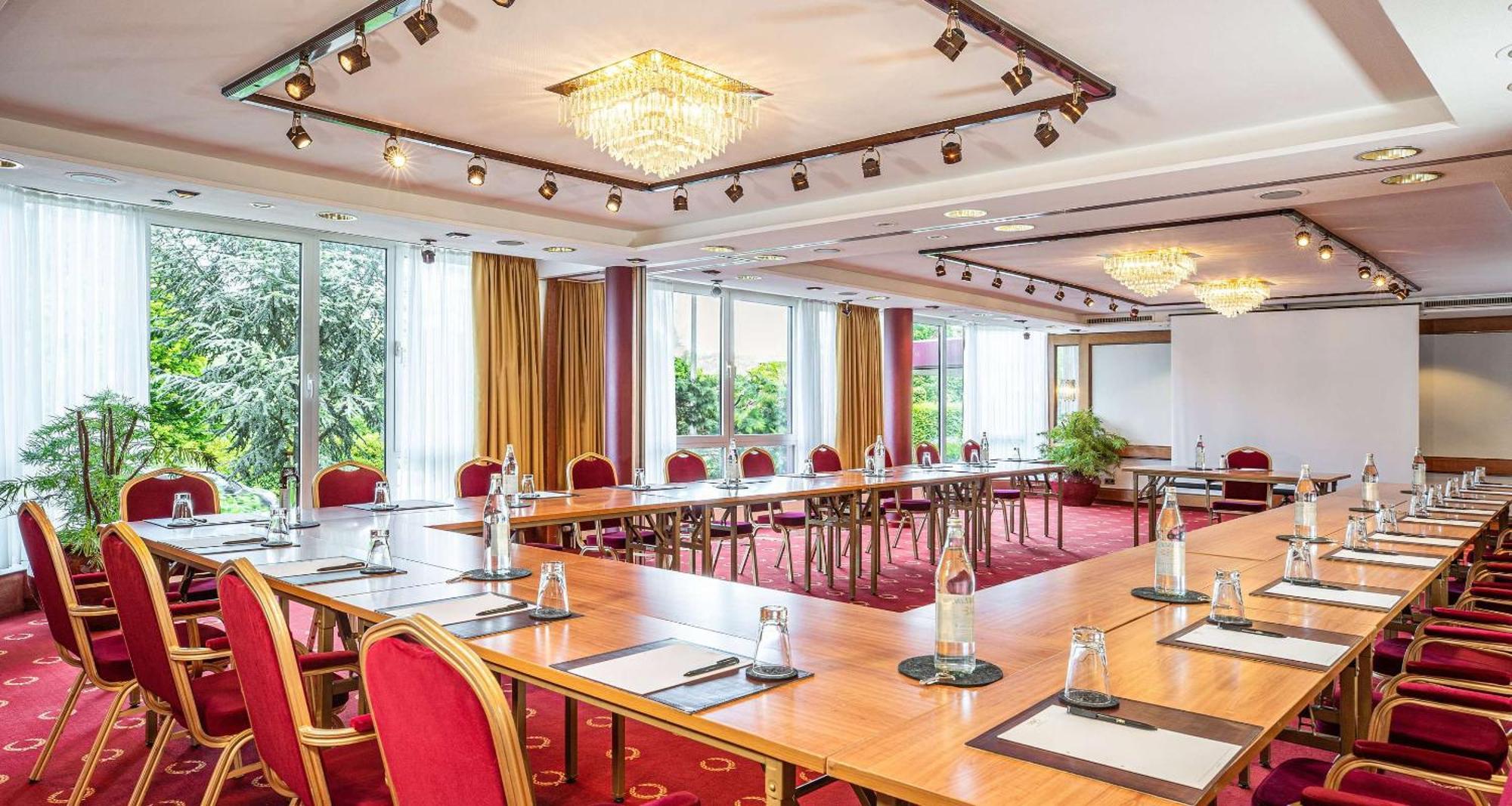 Best Western Victor'S Residenz-Hotel Rodenhof Саарбрюккен Экстерьер фото